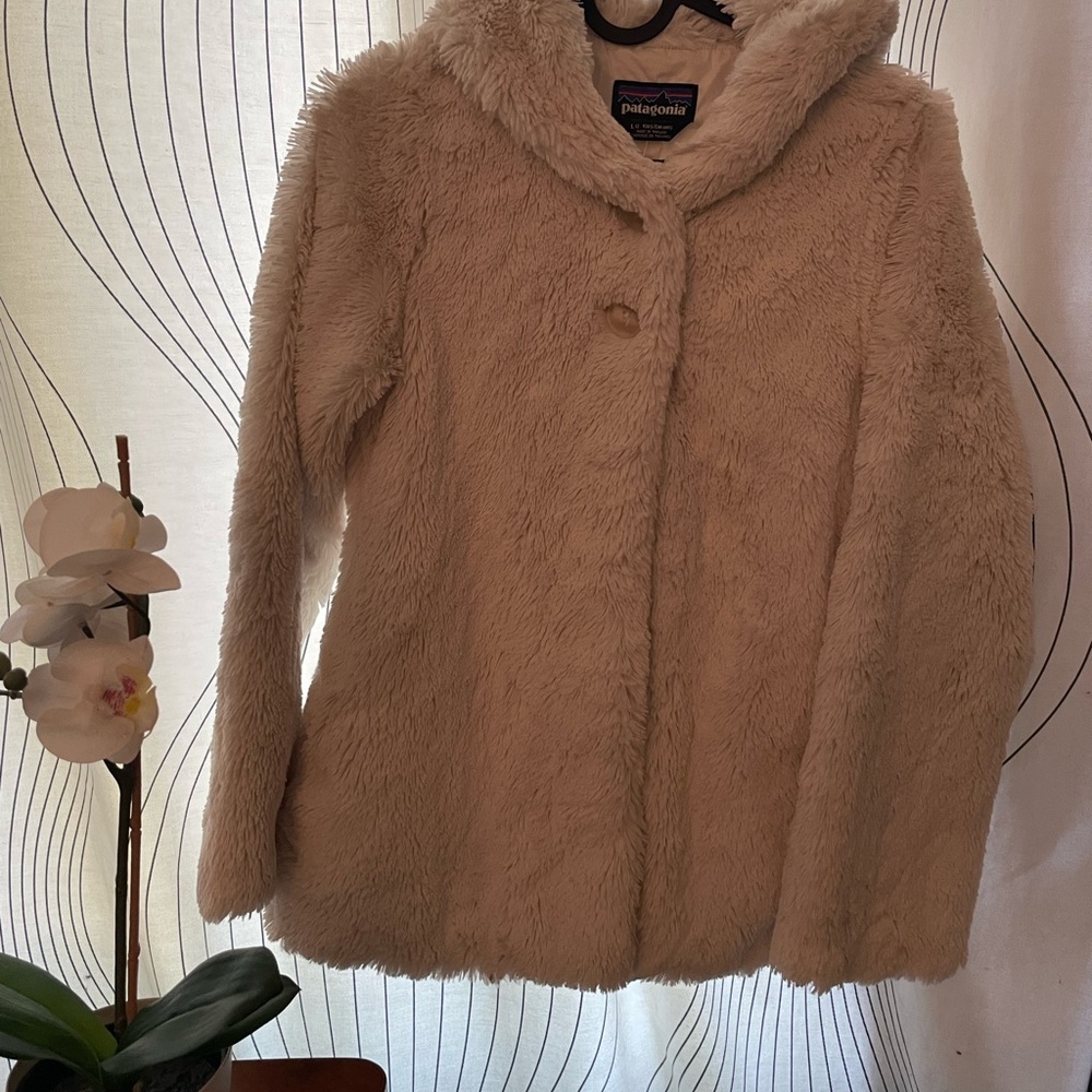 Patagonia Girls White Pelage Jacket
